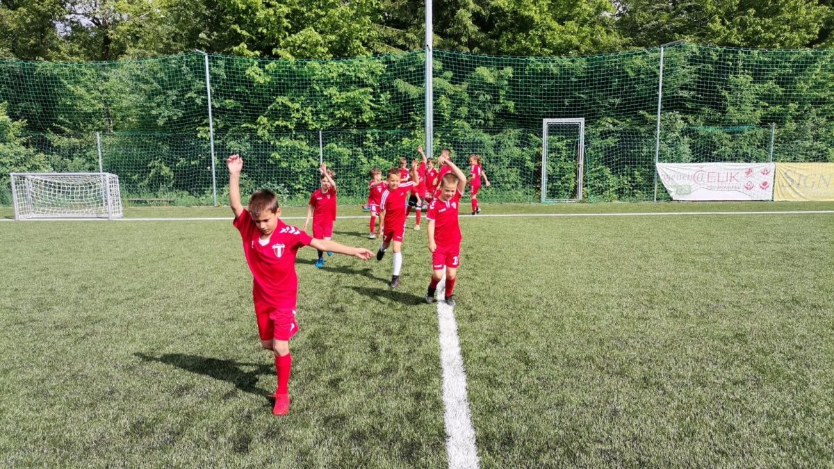 Ekipi U8 in 89 v polnem pogonu