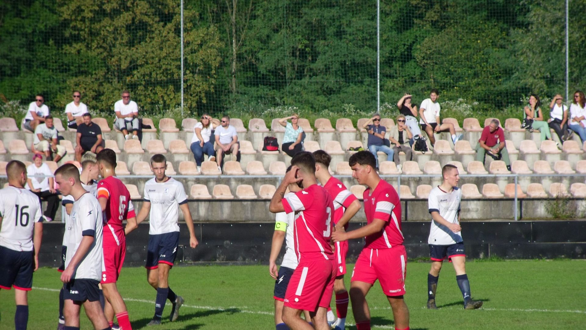 U19