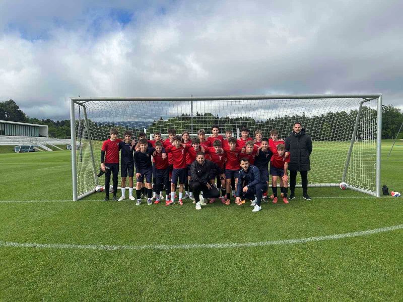 U15