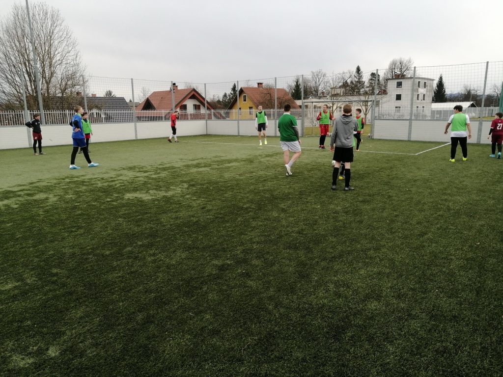 NK Zarica Kranj leta 2020 — U15 s trenerjem Milanom Gogićem